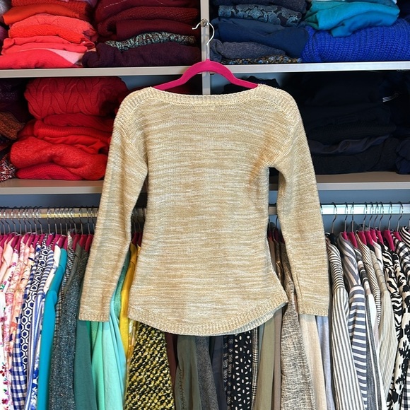 It’s Our Time tan and white marled knitted long sleeve crew neck sweater size XS - Picture 3 of 3